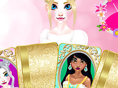 Beautiful Princesses Find a Pair